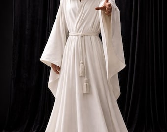 Wit ritueel gewaad met capuchon - tovenaars-cosplaymantel met touwriem met kwastjes, gewaad in Jedi-stijl