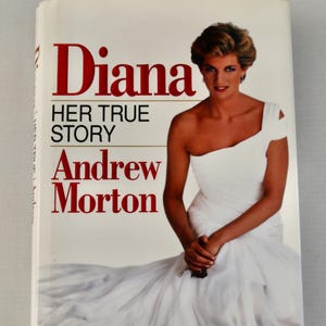 Diana Her True Story Andrew Morton vintage book royal biography memoir Princess of Wales 1992 first edition HC DJ