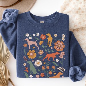 German Shorthaired Pointer Boho Sweatshirt, Floral GSP Dog Person Crewneck Sweater, Womens Wildflower Hunting Dog Mom Shirt