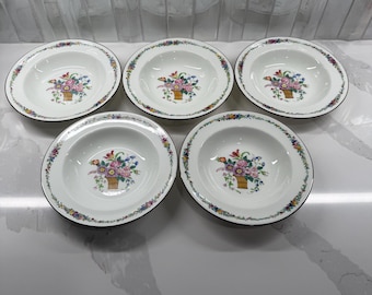 Wedgwood Set of 5 Belmar Basket Bowls with Flower Band around the rim. 8 inches in Diameter in very good Vinatge condition.