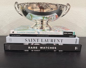 Trofeo vintage de plata sobre cobre chapado en plata de la Academia. ¡Brillo impresionante y pulido impecable! ¡En muy buen estado vintage!