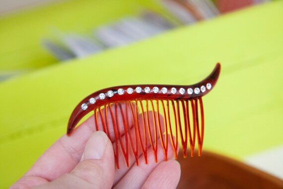 Pair of Vintage Hair Combs with Rhinestones, Brid… - image 4