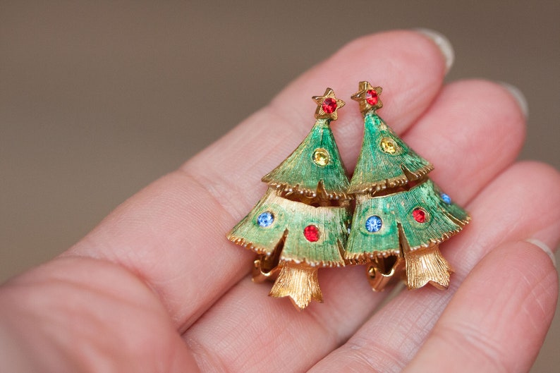 Christmas Tree Rhinestone Brooch Pin Vintage Christmas Jewelry Vintage Holiday Earrings Signed Jonette Jewelry Vintage Jewelry Set