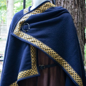 Celtic Knot Wool Viking Cloak & Penannular Brooch Deluxe  - /P/ (LB)