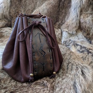 Borsa a marsupio in pelle con rune, personalizzabile, scegli la tua iscrizione runica - /F/ (AB)