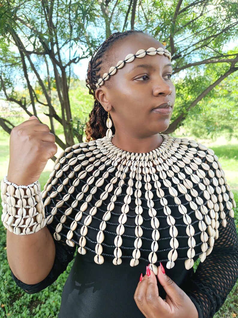 African Cowrie Shell Jewelry Set: Necklace, Bracelet, Earrings ...