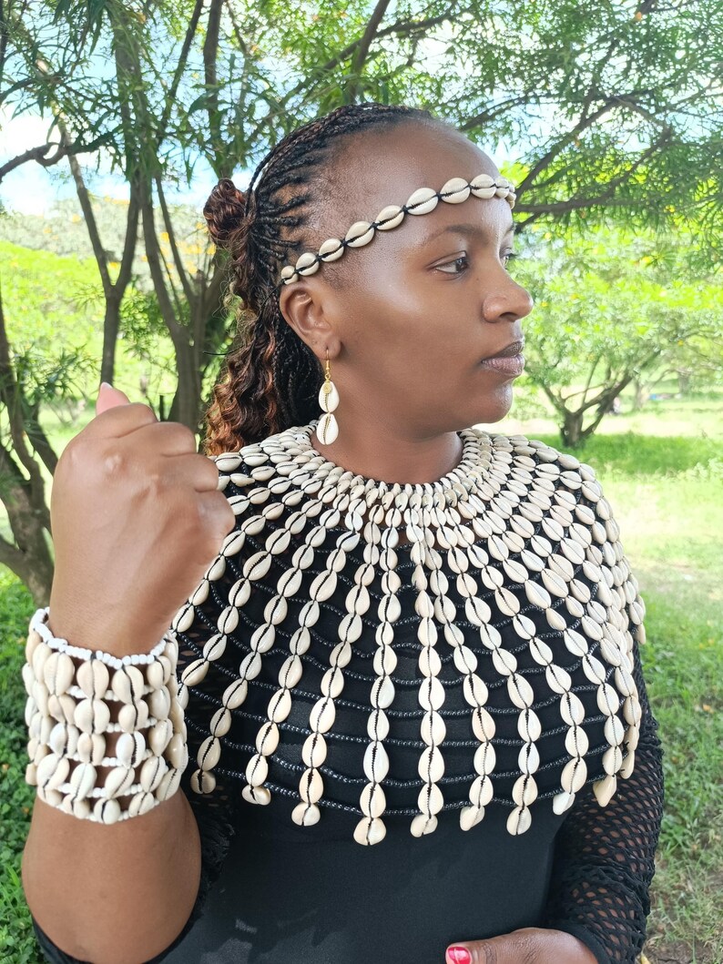 African Cowrie Shell Jewelry Set: Necklace, Bracelet, Earrings ...