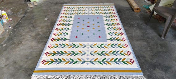 Modern Flatweave Area Rug, Wool Multicolor Rug, Ivory Persian Wool Rug, Handwoven Wool Rug for Living Room, Floral Gift Rug, Wool Rug 5x8 FT