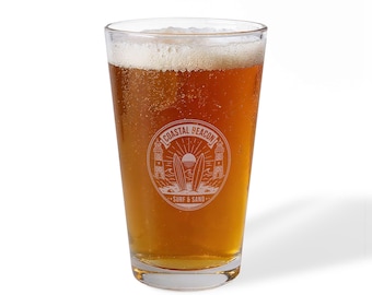 Faros de playa Tablas de surf Sol Vaso de cerveza