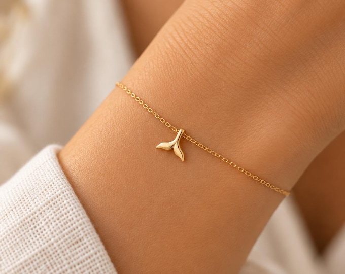 Solid Gold Whale Tail Bracelet, Minimalist Ocean Bracelet, 8K 14K Gold Bracelet, Dainty Sea Jewelry, Tiny Tail Bracelet, Gift for Her