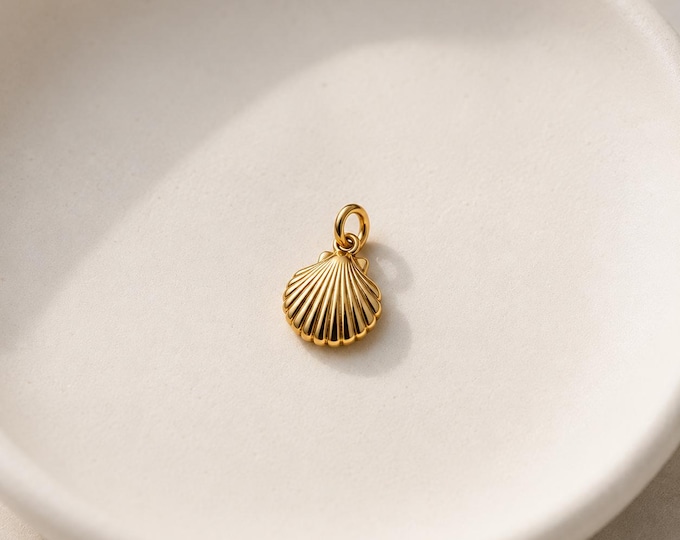 Solid Gold Scallop Shell Charm Pendant, Dainty Beach Ocean Jewelry