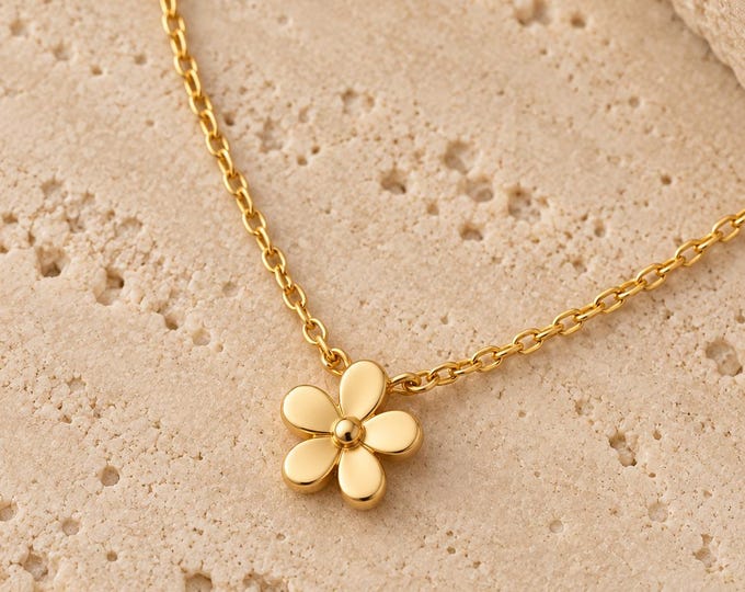 Solid Gold Daisy Flower Necklace in 8K & 14K, Dainty Floral Pendant Necklace, Minimalist Blossom Choker, Everyday Botanical Jewelry Gift