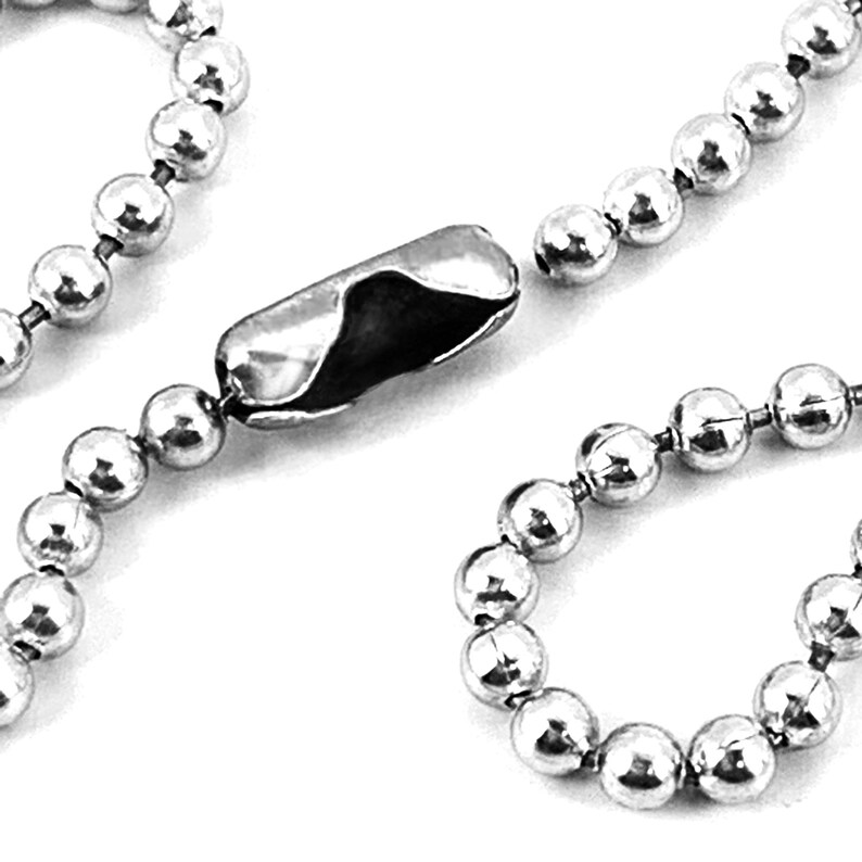 Don/'t Look Back You Are Not Going That Way Dog Tag Necklace is hypo allergenic Stainless Steel