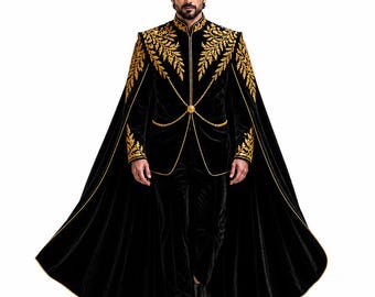 Traje de capa de terciopelo negro para hombre: atuendo formal gótico victoriano con bordados dorados.