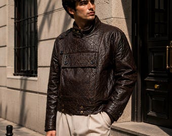 Chaqueta de cuero acolchada para hombre, estilo motero, color marrón oscuro, estilo urbano vintage.