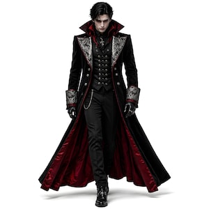 Può includere: Un lungo cappotto nero con interno rosso, con ricami argentati su revers e polsini. Il cappotto è abbottonato e abbinato a un gilet e pantaloni neri. Lo stile è gotico e teatrale.