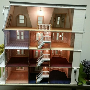 1:24 Wooden Dollhouse KIT, The Phillips' Estate, Half Inch Scale image 5