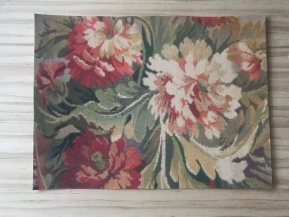 Dollhouse Miniature Floral Area Rug, Gigi, 1:12 scale