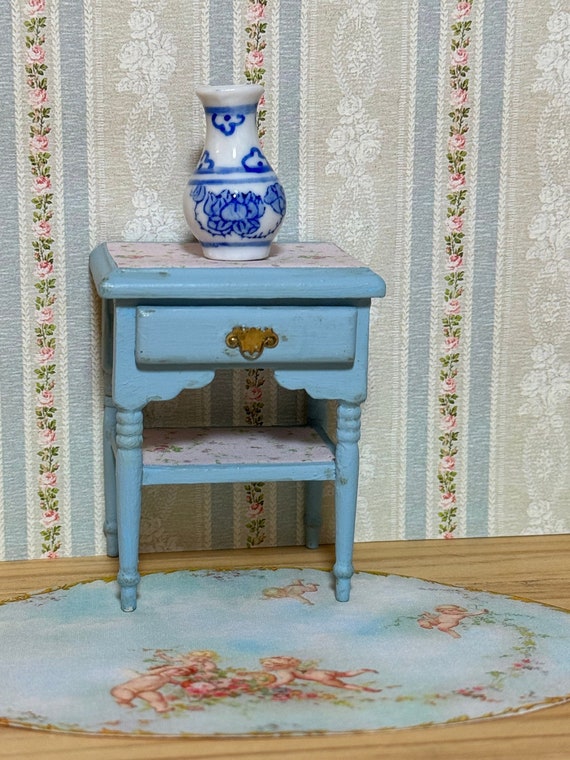Dollhouse Miniature Vase, Blue and White Chinoiserie, 1:12 scale