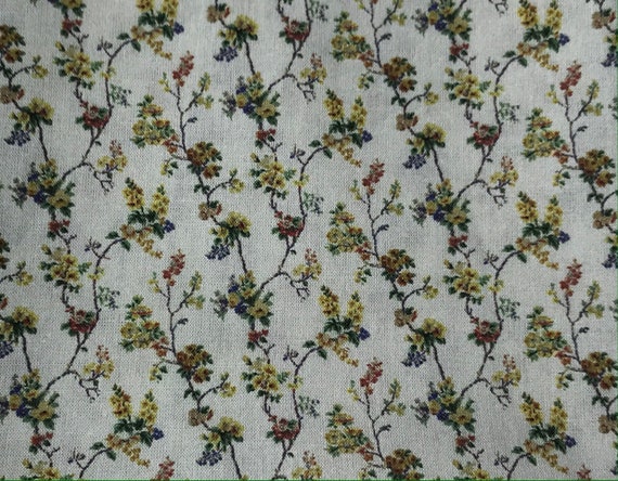 Dollhouse Miniature Fabric, Fleurs Jaunes, Scale One Inch