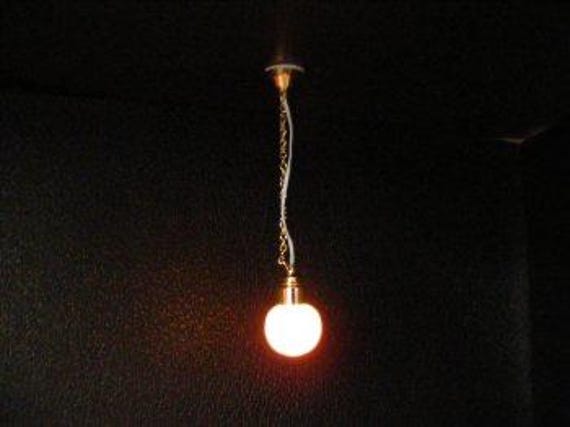 1:12 Dollhouse Miniature Hanging Light, Scale One Inch