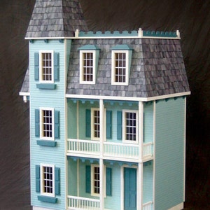 queen victoria doll house
