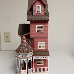 1:48 Ashley Abigail, A Victorian Wooden Dollhouse KIT, Quarter Scale image 4