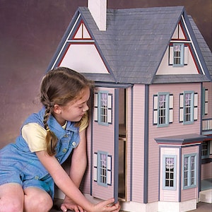 1:12 Dollhouse Miniature Wooden Dollhouse Kit, Dorothy’s Farmhouse, One Inch Scale bild 6