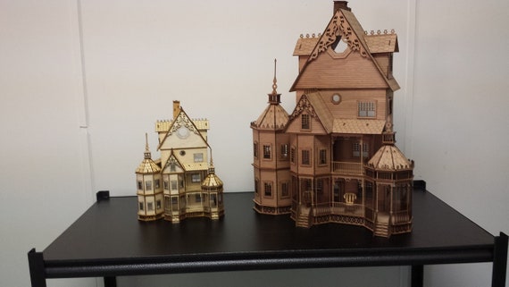 1:48 Ashley Abigail, A Victorian Wooden Dollhouse KIT 1:48 Ashley Abigail, A Victorian Wooden Dollhouse KIT