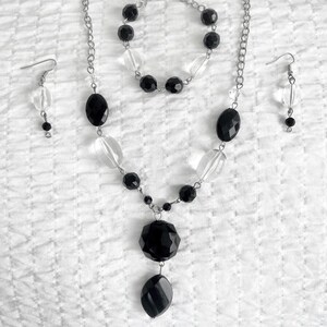 black elegant jewelry set with necklace bracelet and earrings, classy evening piece, vintage inspired statement set