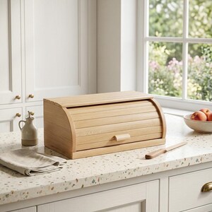 Beech Wood Bread Box – Classic Bread Bin