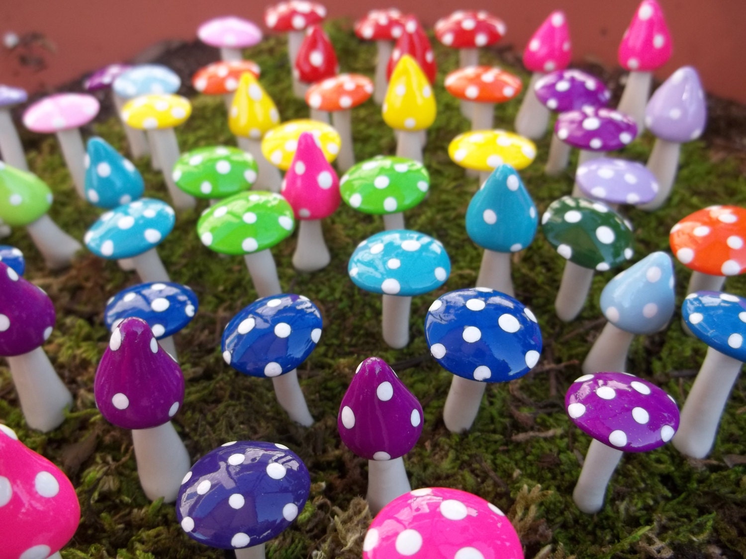 wholesale lot 100 miniature fairy garden accessories mushrooms toadstools U-pick 