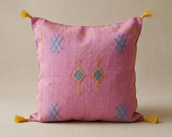 Pink Moroccan Silk Pillow Cover, Handmade Berber Cushion, Fuchsia Boho Throw Pillow, Geometric Tassel Decor