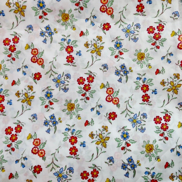 LIBERTY Of LONDON Tana Lawn Cotton Fabric  'Edith Rose' Lg Fat Quarter 18 X 27 in