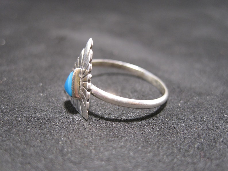 Vintage Southwestern Sterling Silver Turquoise Triangle Ring