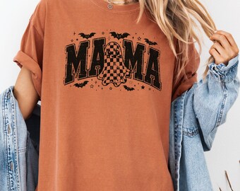 Comfort Colors® Mama Kariertes Geister-Shirt, Schwarz-Weiß-Halloween-Uni-T-Shirt, Retro Herbst-Mama-T-Shirt