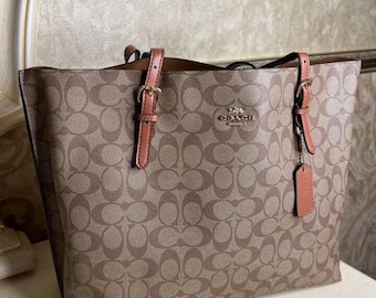 Heritage Structured Tote in Midnight Pebble with Sculpted Handle & Crimson Lining