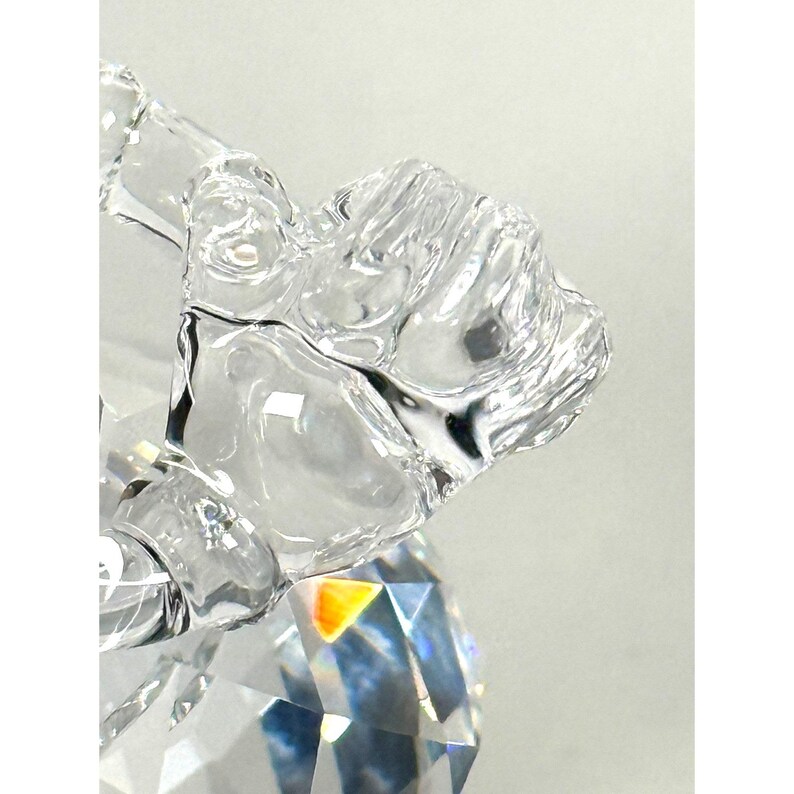 Figura de cristal descatalogada de Minnie Mouse de Swarovski Disney Showcase, número 687436, en caja original y con certificado de autenticidad. imagen 6