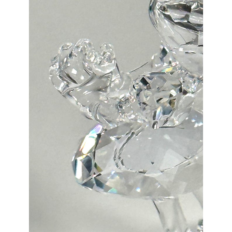 Figura de cristal descatalogada de Minnie Mouse de Swarovski Disney Showcase, número 687436, en caja original y con certificado de autenticidad. imagen 10