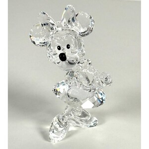 Figura de cristal descatalogada de Minnie Mouse de Swarovski Disney Showcase, número 687436, en caja original y con certificado de autenticidad. imagen 4