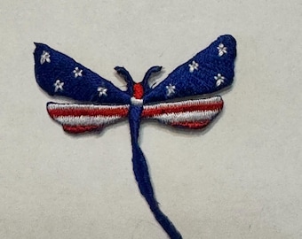 Parche de libélula con bandera de EE. UU. (1 7/8” x 2”)