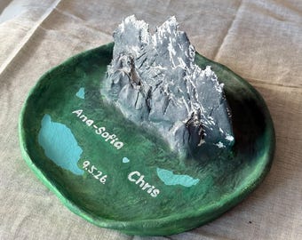 Custom Keepsake Tray | Unique Handmade Wedding Gift