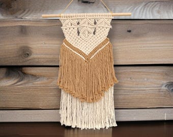APHRODITE Macrame Wall Hanging | 30x41cm | Boho Feminine Elegance | Handmade | Isalnd Wood