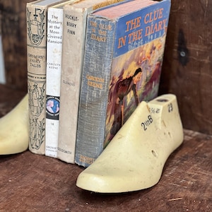 Vintage Shoe Form - ONE Heavy duty Resin with metal reinforcement