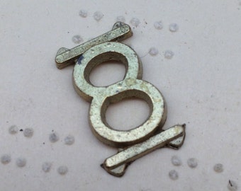 Small number 8 eight - Vintage brass house numbers - salvaged sign numbers - address numbers - street number