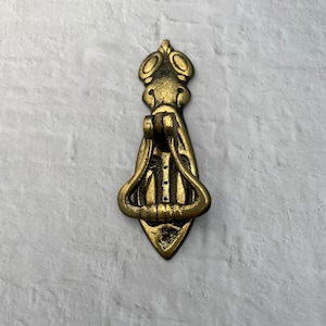 Vintage brass drawer pull -  door pull - antique drawer pull - Made In NZ brass drawer handle - brass