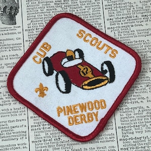 Vintage sew on patch - Cub Scouts Pinewood Derby - racecar - vintage car patch - vintage boy scouts patches - vintage novelty patch -