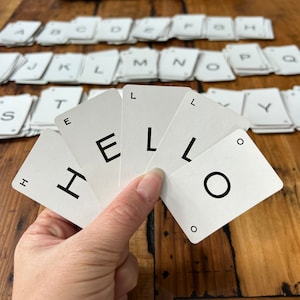 Cartes lettres - Épelez votre nom - petites cartes de jeu - cartes flash