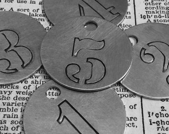Rundes silbernes Aluminium Nummerierter Anhänger - Industrielle Schlüssel Silber - Zimmerschlüssel - Hotel Schlüsselanhänger - Nummerierter Metall Anhänger - Metall Schrank Schlüssel Anhänger