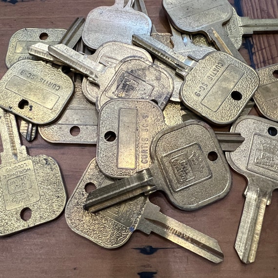 Vintage 1980's Best Western Hotel Keys - Uncut blanks - hotel keys - motel keys -